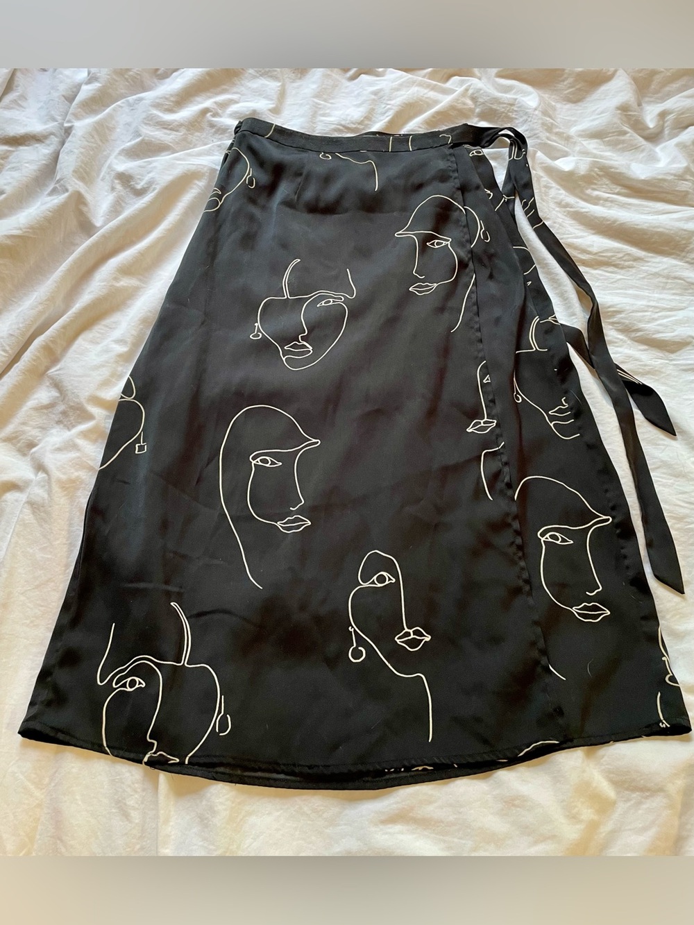 ICHI Abstract Face Wrap Skirt